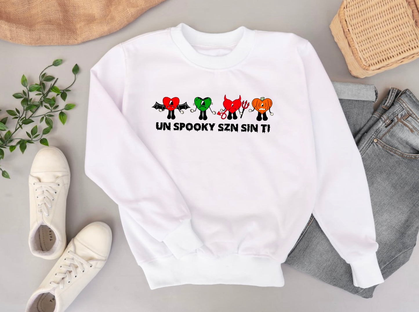 Un Spooky Season Sin Ti Sweatshirt